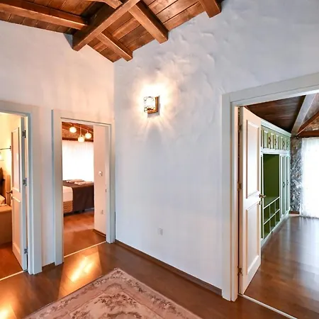 Yaba 1 *