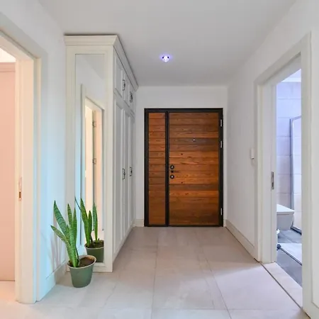 Yaba 1 Villa
