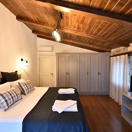 Villa Yaba 1 *
