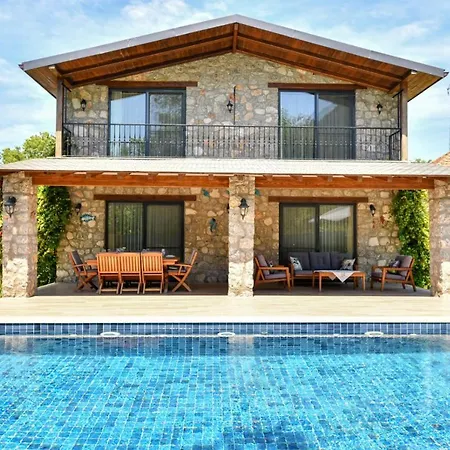 Villa Yaba 1 *